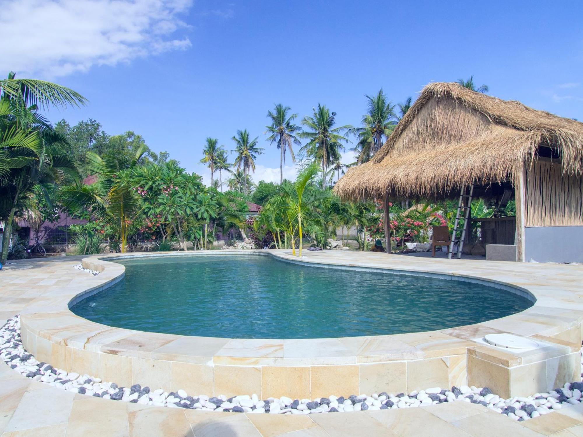 Coco Breeze Spa Hotel Gili Air Exterior photo